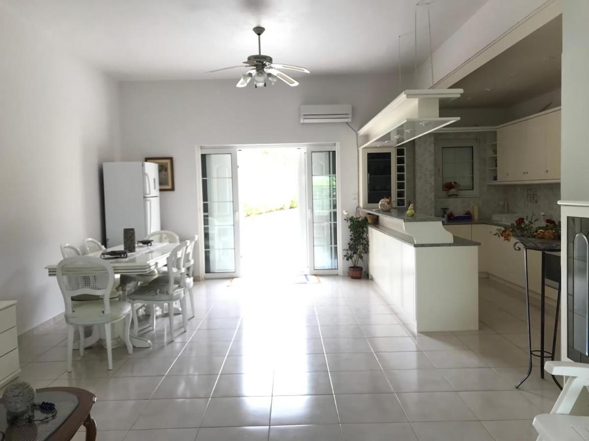 Villa Amalaya Flampouria Екстериор снимка
